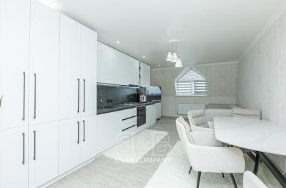 De vânzare apartament cu 2 camere - Centru
