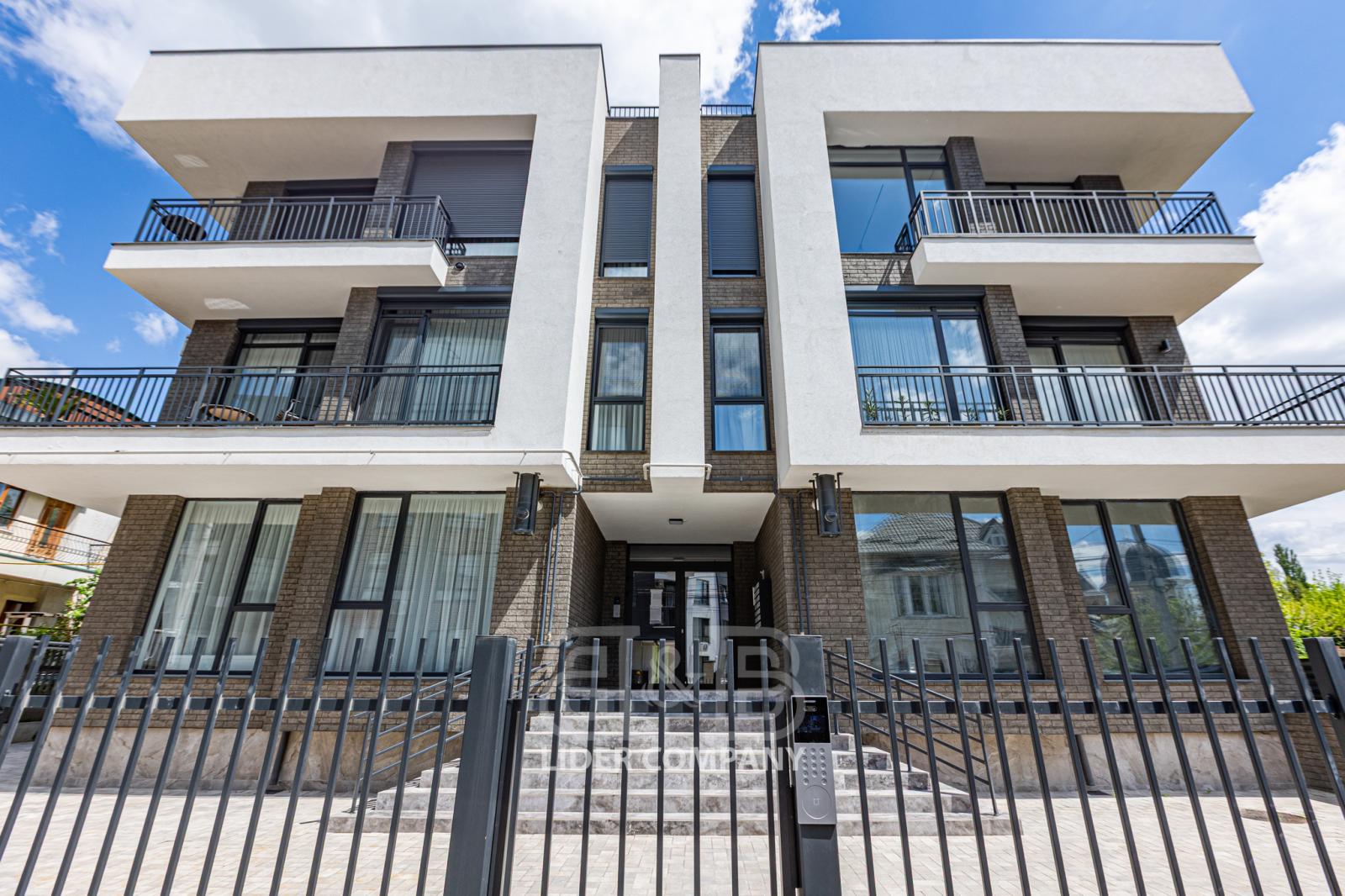 De vânzare apartament cu 2 camere + boxă subterană individuală - Rîșcani