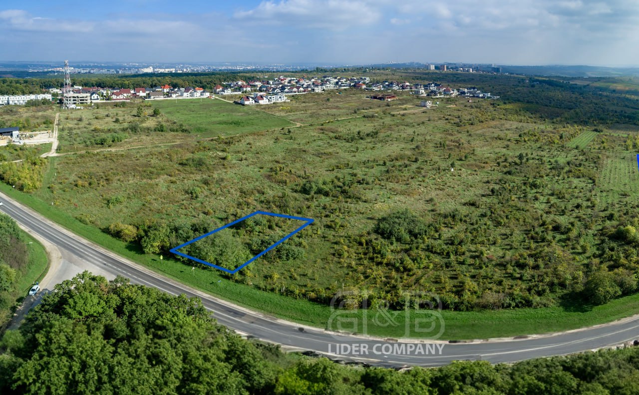 Teren pentru construcții – 11,6 ari, Poiana Domnească