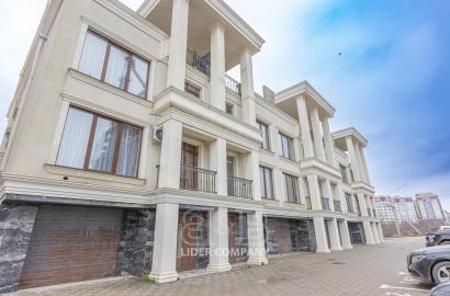 Se oferă spre vânzare un townhouse modern - Durlești