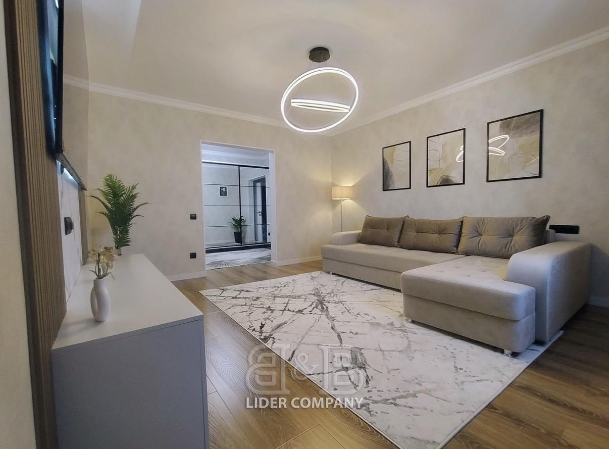De vânzare apartament cu 3 camere - Botanica