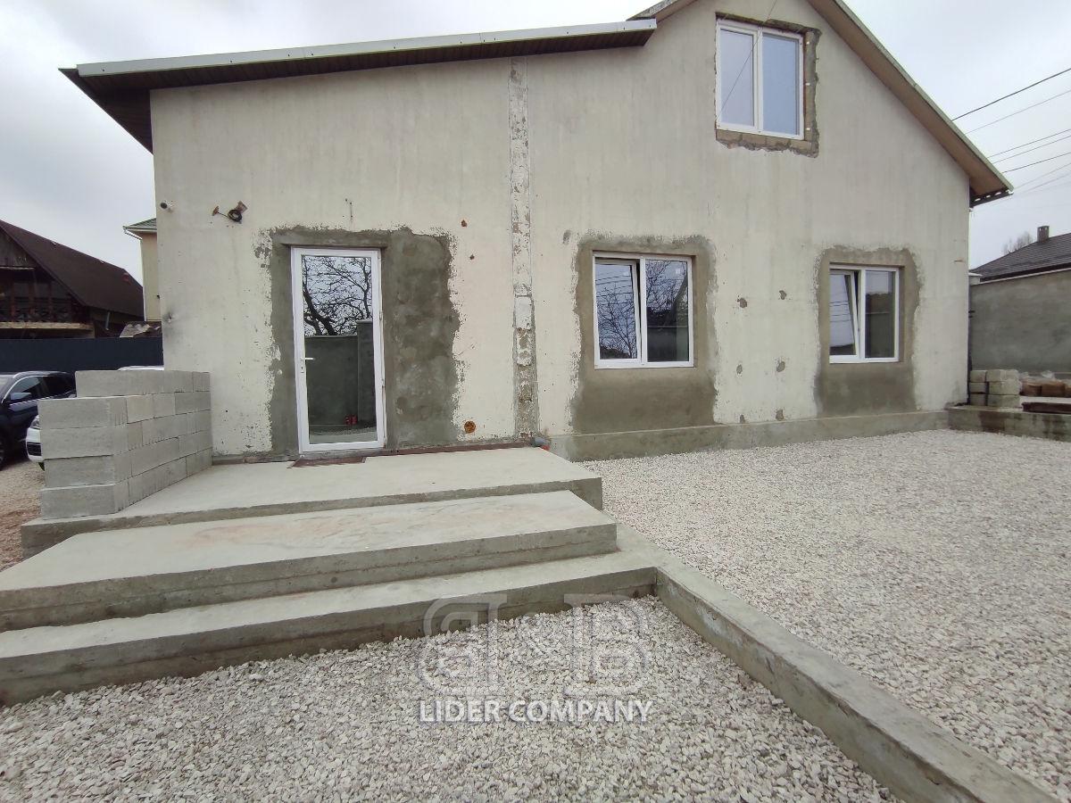 De vânzare casă tip duplex cu un nivel - Telecentru