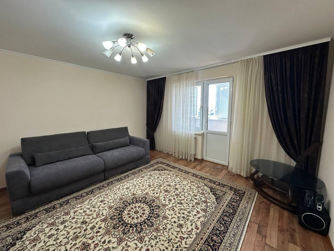 Spre chirie apartament cu 1 cameră și living - Ciocana