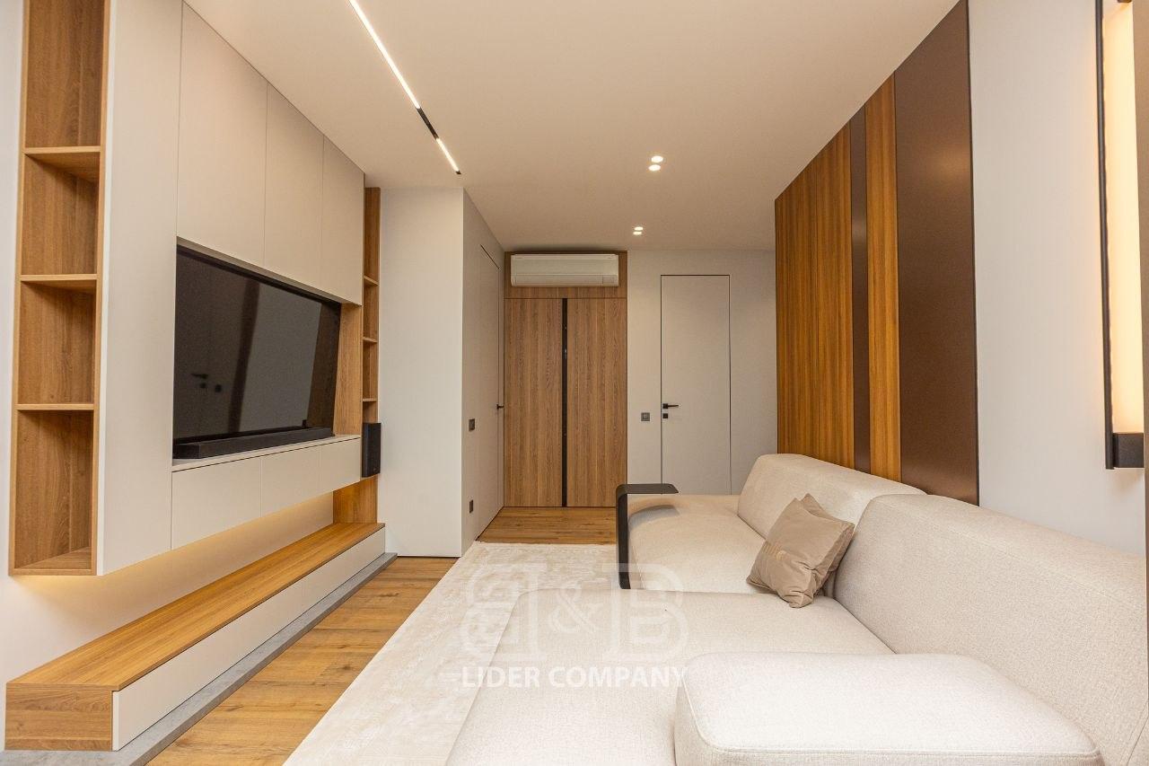 De vânzare apartament cu 3 camere și living - complexul Exfactor Vasile Lupu, Buiucani