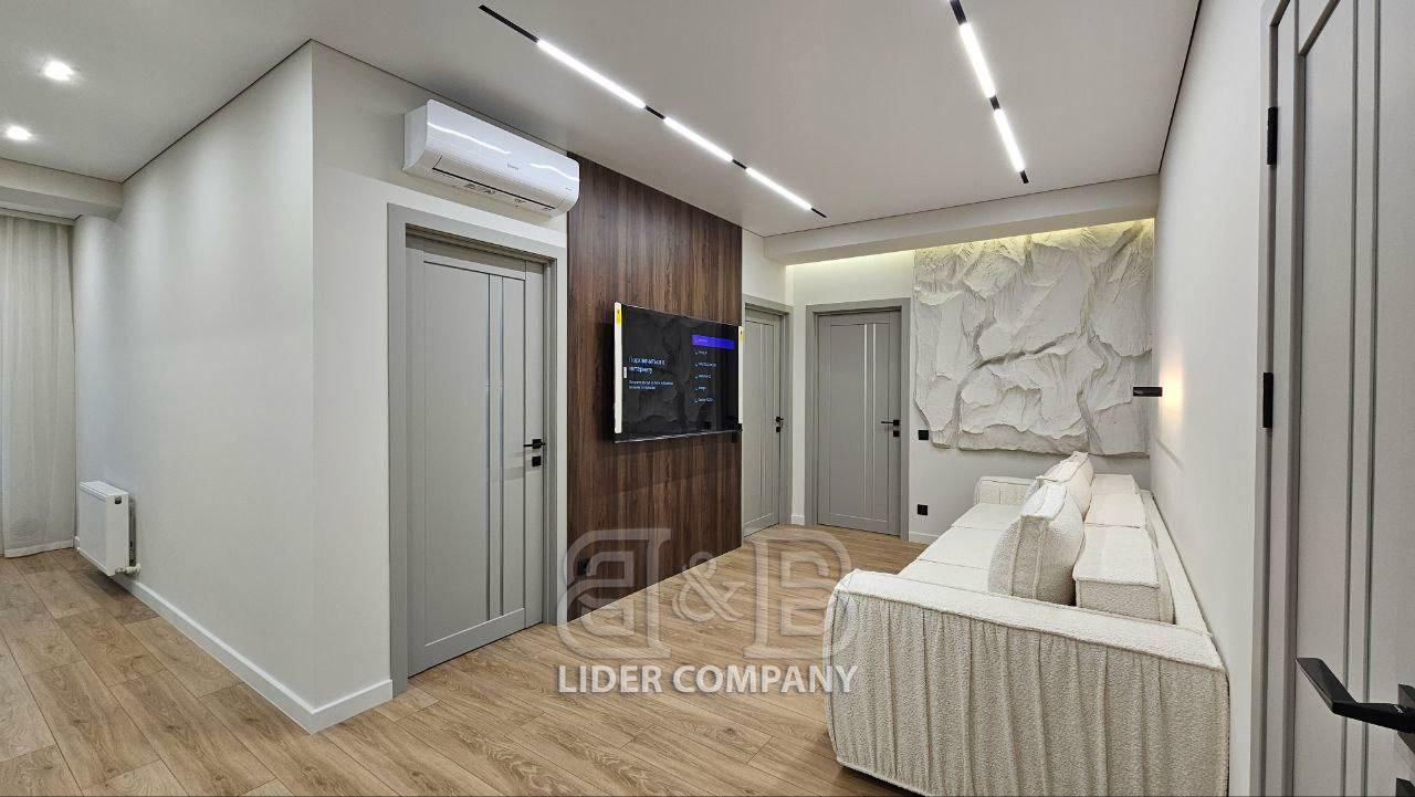 Spre vânzare apartament cu 3 camere - Solomon New Residence, Botanica