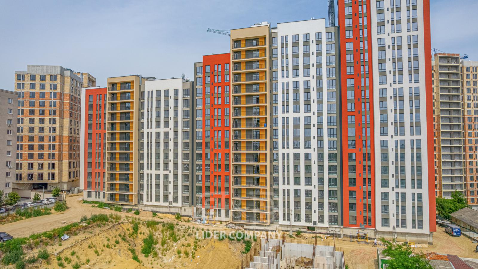 Spre vânzare apartament cu 3 camere - complexul Sky House, Botanica